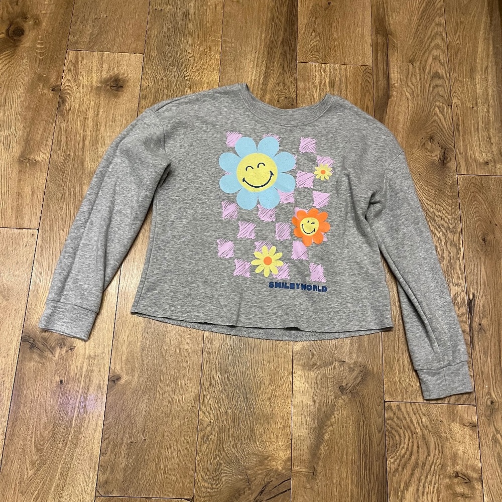 Girls sweatshirt smiley face smiley world 10/12